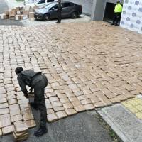 En cálculos redondos, se estima que la mercancía equivaldría por lo menos un millón de dosis. FOTO: Cortesía Policía Meval