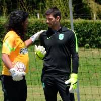 Gastón Pezzuti durante su etapa como portero de Nacional. FOTO @pezzutig