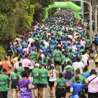 Imagen de referencia de una carrera atlética en la ciudad de Medellín. Foto: Manuel Saldarriaga Quintero.