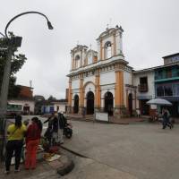 Las disidencias están utilizando a los más pequeños para que informen sobre los movimientos de la Fuerza Pública en Anorí. FOTO: Manuel Saldarriaga