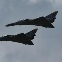 La advertencia de la FAA aplica para las aeronaves a todas las altitudes, incluso durante el sobrevuelo, las fases de llegada y salida y/o para los aeropuertos y las aeronaves en tierra. FOTO: Manuel Saldarriaga