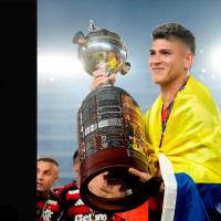 El colombiano Jorge Carrascal, reciente campeón de Copa Libertadores con Flamengo, buscará otra final internacional con el equipo brasileño. FOTO: Tomada de X @Flamengo_es