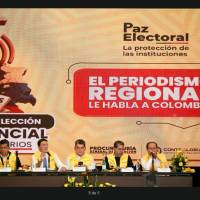400.000 miembros de la Fuerza Pública garantizarán la seguridad en 122.000 mesas de votación. Además, hay habilitados 860.000 jurados que harán parte del proceso con 400.000 testigos electorales. FOTO colprensa
