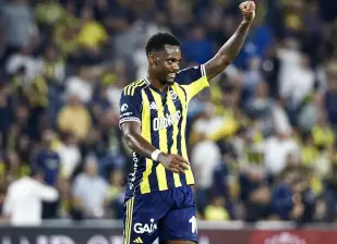 Fenerbahçe dio un ultimátum a Jhon Jáder Durán: si no se recupera pronto, el club podría prescindir de él a mitad de temporada. FOTO: tomada de redes sociales, @Fenerbahçe.
