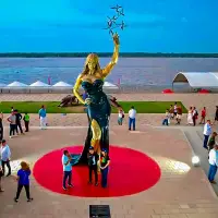La estatua de Sofía Vergara es un homenaje a la carrera de la actriz en el extranjero. FOTO Alcaldía de Barranquilla
