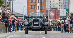 Desfile de Autos Clásicos y Antiguos 2025: recorrido, horarios y novedades en la Feria de las Flores