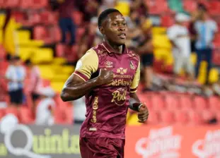 El extremo chocoano Mauricio González Carabalí, es nuevo jugador del Minnesota de James Rodríguez. FOTO TOMADA X @cdtolima