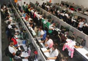 Empresas de tercerización de servicios fortalecen la economía y la empleabilidad en Medellín, Barranquilla y Bogotá. La industria BPO genera más de 754.000 empleos formales en Colombia. FOTO Manuel Saldarriaga