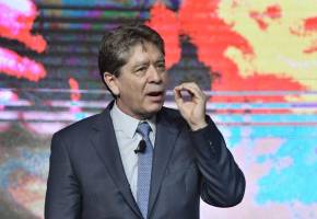 El presidente de la Andi, Bruce Mac Master, calificó la declaratoria de emergencia económica por parte del Gobierno como “inconstitucional”. FOTO: GETTY