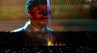 “Es una noche que no olvidaré jamás, los quiero y los amo con el corazón, el Conejo Malo es de ustedes por siempre, gracias”, dijo para despedirse Bad Bunny. Foto: Manuel Saldarriaga Quintero.