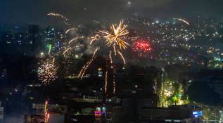 La alborada se impuso una vez más como un fenómeno social complejo, difícil de controlar y que refleja la persistencia de prácticas culturales que ponen en riesgo el bienestar de la comunidad. Foto: Juan Antonio Sánchez
