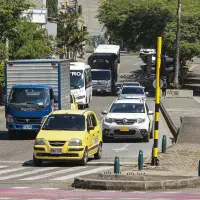 Obras del Metroplús en la Carrera 43A en Envigado. Foto: Manuel Saldarriaga Quintero.