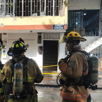 Socorristas del Cuerpo de Bomberos Voluntarios de Itagüí que atendieron la emergencia. FOTO: Cortesía Alcaldía de Itagüí