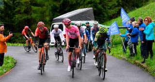 Pogacar continúa mostrándose dominante en el cierre del Giro. Ha liderado la competencia de principio a fin y con mucha solvencia. FOTO GETTY 
