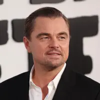 Leonardo DiCaprio protagoniza “One Battle After Another” (Una batalla tras otra) dirigida por Paul Thomas Anderson. FOTO: AFP