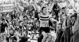 El ciclista belga Eddy Merckx es considerado por muchos como el mejor de la historia del pedalismo mundial. FOTO: Tomada de X @UCIcycling