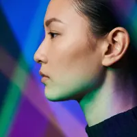 Los resultados del estudio, publicados en PLOS One, sugieren que la mayoría de los casos podrían ser una forma de tinnitus que inicialmente se confunde con ruido externo. FOTO imagen creada con IA por EL COLOMBIANO