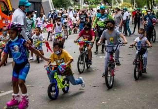 El Inder confirmó que este domingo no habrá ciclovía en el Estadio ni en El Poblado, con el fin de facilitar la movilidad de las personas, ya que por la Maratón Medellín hay varias vías cerradas. FOTO JULIO CÉSAR HERRERA 