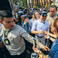 Desde enero pasado, el movimiento Creemos le madrugó a las alianzas y se sumó a la campaña a la presidencia de Abelardo de la Espriella. FOTO Camilo Suárez