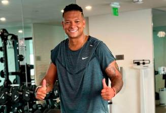 El colombiano publica en sus redes videos de sus trabajos físicos con los que busca bajar los kilos que tenía de más y recuperar su mejor forma. FOTO TOMADA @FGUARIN13