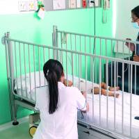 El Hospital Infantil Santa Ana queda en el barrio Manila, de El Poblado. Atiende anualmente a 12.000 niños y fue por mucho tiempo referente regional en manejo de desnutrición crónica infantil. FOTO Camilo Suárez.