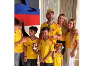 El candidato a la presidencia de Colombia, Abelardo de la Espriella, junto a su familia en el video en el que invitaba a los colombianos a salir a votar. FOTO PANTALLAZO 
