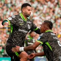 Alfreo Morelos y Edwwin Cardona, ingresaron para el segundo tiempo en el duelo ante Fortaleza en El Campín y le cambiaron la cara al equipo verdolaga. FOTO: @nacionaloficial