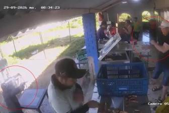 Cámara de seguridad grabó el momento en que atacaron al exalcalde ‘Jhon Calzones’ en Yopal
