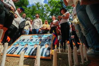 Desde el pasado 8 de junio, se han realizado varias concentraciones en Medellín en apoyo a la salud del senador Miguel Uribe, víctima de un atentado. En la imagen, concentración realizada en el parque de El Poblado. FOTO: Camilo Suárez Echeverry