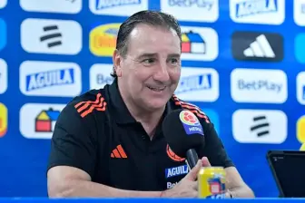 El técnico Néstor Lorenzo habló en rueda de prensa sobre los duelos ante Croacia y Francia, que se desarrollarán este jueves y domingo en Estados Unidos. FOTO CORTESÍA FCF