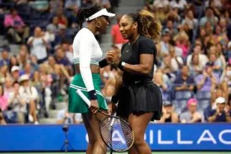 Las hermanas Serena y Venus Williams estarán en Wimbledon, competirán en el cuadro de dobles. En ese torneo ajustan seis coronas en dobles. FOTO GETTY 