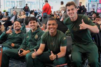 La delegación de Chapecoense antes de despegar en Bogotá rumbo a Medellín para los actos especiales que vivirán este viernes y sábado tanto en La Unión, como en el Atanasio Girardot. FOTO TOMADA X@ChapecoenseReal