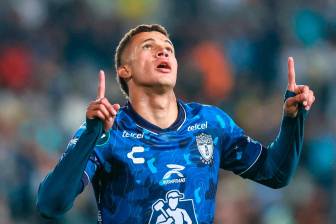 El colombiano Nelson Deossa de buen presente en Pachuca, es la principal novedad de los convocados por Néstor Lorenzo a la Selección Colombia. FOTO GETTY