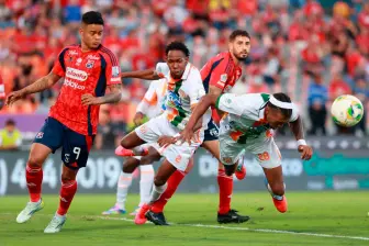 Medellín se mide a Envigado en el Atanasio Girardot por la tercera fecha de la Liga Betplay-2. . FOTO: Manuel Saldarriaga