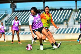 La delantera colombiana Mayra Ramírez, quien milita en el Chelse de Inglaterra, ya se encuentra con la Selección en Estados Unidos. FOTO CORTESÍA FCF