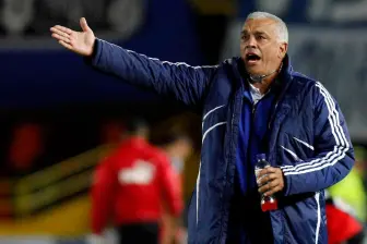El experimentado técnico venezolano Richard Páez no seguirá con el Cúcuta Deportivo, ante los malos resultados directivos y entrenador llegaron a un acuerdo y dejó el equipo. FOTO COLPRENSA 