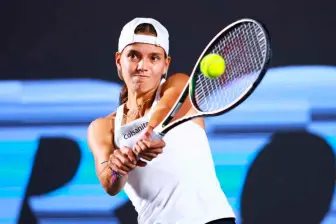 La antioqueña Emiliana Arango se retiró del WTA 500 de Mérida, en el que venía de ser finalista en 2025. FOTO FEDECOLTENIS