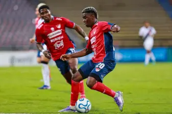 Independiente Medellín se mide este sábado, en el Atanasio Girardort, al Deportivo Cali, por la segunda fecha de la Liga BetPlay. FOTO MANUEL SALDARRIAGA 