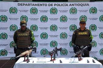 Las armas fueron puestas a disposición de las autoridades competentes. FOTOS: Cortesía Policía Antioquia
