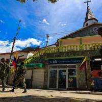 En las calles de Briceño reina desde hace varios años la zozobra por la guerra que libran al menos cuatro grupos armados. FOTO: MANUEL SALDARRIAGA