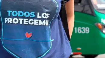 La iniciativa busca que usuarios y conductores del transporte público detecten y alerten de inmediato cualquier violencia sexual contra menores de edad. FOTO Cortesía Alcaldía de Medellín