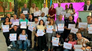 En total se entregaron 38 sedes electrónicas en instituciones educativas. FOTO Cortesía Alcaldía de Bello