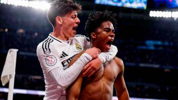 El brasileño Endrick celebra uno de los dos tantos que logró con Real Madrid en la Copa del Rey. FOTO TOMADA @realmadrid