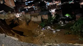 El deslizamiento de tierra se presentó en la madrugada de este jueves. FOTO Cortesía