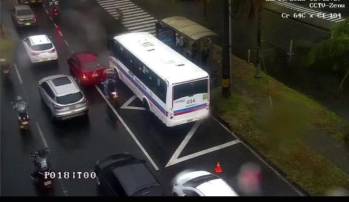 la Secretaría de Movilidad recomienda conducir con precaución, reducir la velocidad, mantener una distancia segura y encender las luces. Foto tomada de la cuenta X de la Secretaría de Movilidad