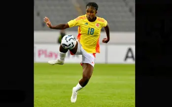 Linda Caicedo y Mayra Ramírez lideraron la ofensiva de Colombia en el duelo amistoso ante Corea del Sur. FOTO CORTESÍA FCF