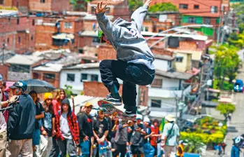 Pruebas realizadas con jóvenes de alto riesgo durante un año en el programa en Medellín, Chicago y otras ciudades documentan reducciones en síntomas de ansiedad y depresión, así como en arrestos por delitos violentos, cuando se entrenaron habilidades de reencuadre y autorregulación cognitiva. FOTO: Manuel Saldarriaga