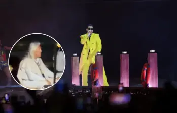 Un supuesto chamán fue captado durante el concierto de Ryan Castro en el Estadio Atanasio Girardot. FOTO: Camilo Suárez, Redes sociales.