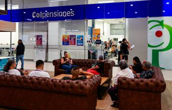 Colpensiones enfrenta un faltante de $5 billones para cubrir las mesadas de noviembre y diciembre de 2026. FOTO EL COLOMBIANO 
