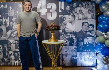 Diego Fernando Mazabel, reconocido planeador de bodas en Cali, fue asesinado en el sur de la ciudad durante un intento de robo; el hecho quedó registrado en video y es clave en la investigación. FOTO: REDES SOCIALES. 